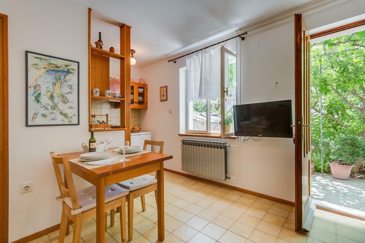 Apartman Pia Mali Lošinj Εξωτερικό φωτογραφία