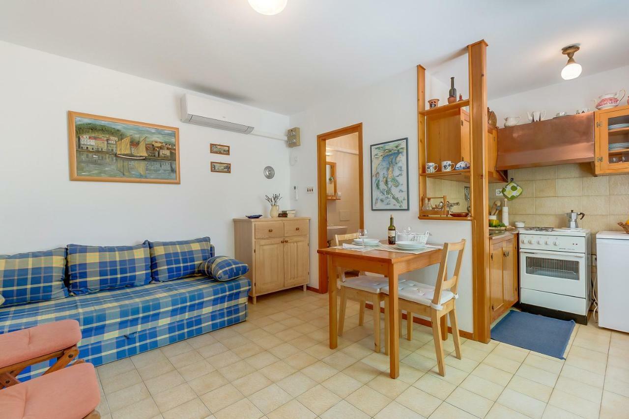 Apartman Pia Mali Lošinj Εξωτερικό φωτογραφία